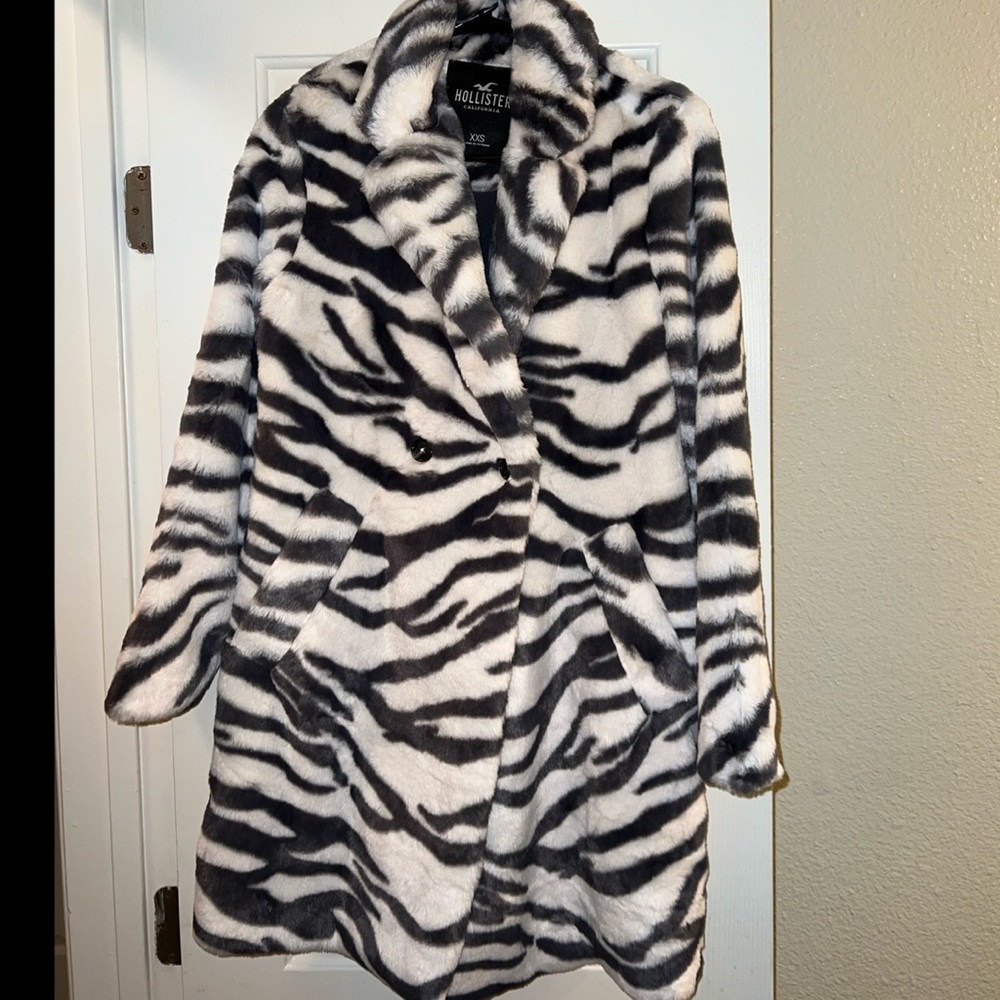 Hollister Faux Fur Topcoat Top Coat Jacket Teddy XXS zebra